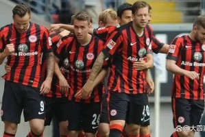 德甲两烂相争谁能脱坑