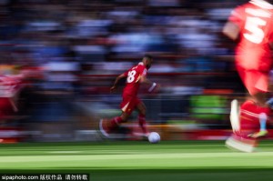 埃基蒂克：下一个姆巴佩？切尔西利物浦争夺的“德甲答案”！