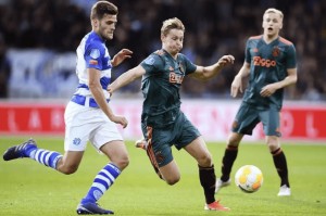 12月7日周日，西甲第15轮焦点战：埃尔切vs赫罗纳-保级关键战谁能抢占先机？