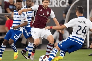 欧冠资格赛生死局：流浪者主场狂飙还是帕纳辛纳科斯逆袭？