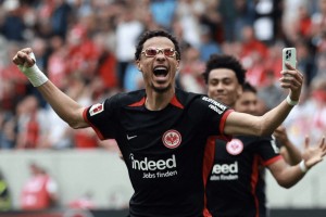 法鹰低价签埃基蒂克，现 7500 万欧身价引多队