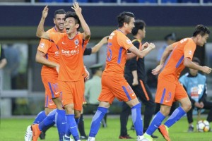 鲁能新帅热门推荐分析！50岁的乌拉圭名帅值得考虑，曾执教西甲